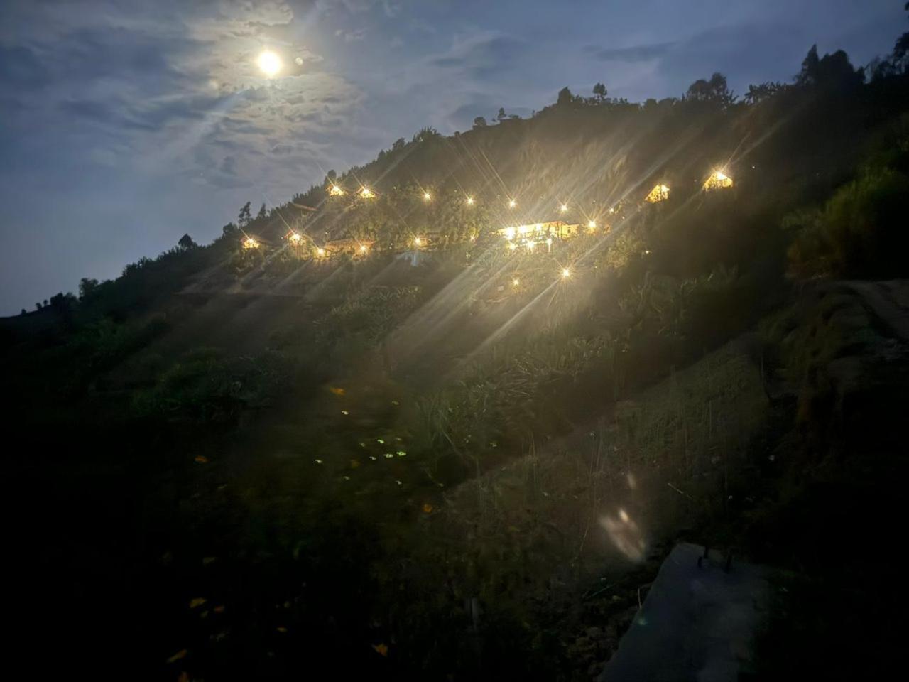 My Hill Eco Lodge 루헹게리 외부 사진